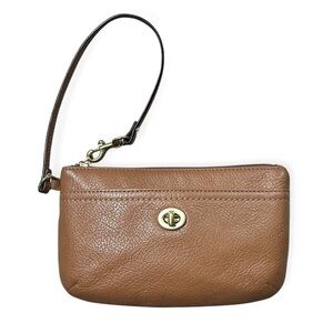 Coach Caramel Pebbled Leather Wristlet Clutch w/Brass Turnkey Lock